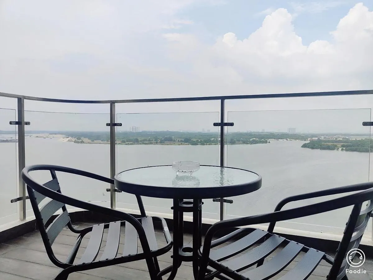 03Johor Bahru, Seaview, Danga Bay Free Parking 2Br Daire